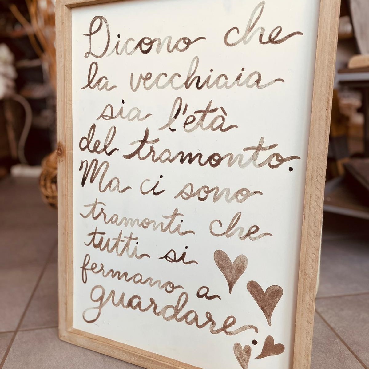 Quadretto scritta dicono che la vecchiaia