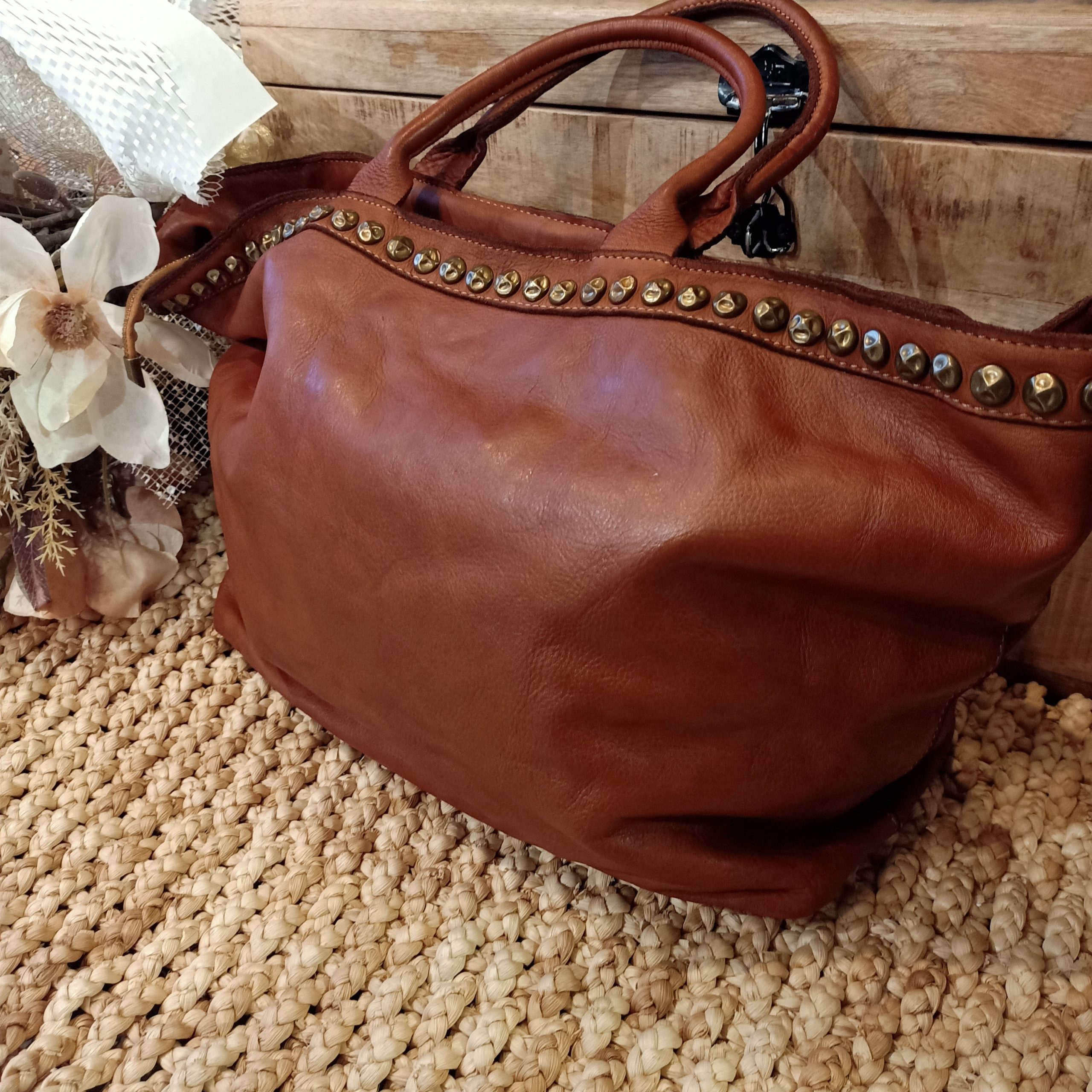 Borsa Borchie Cognac