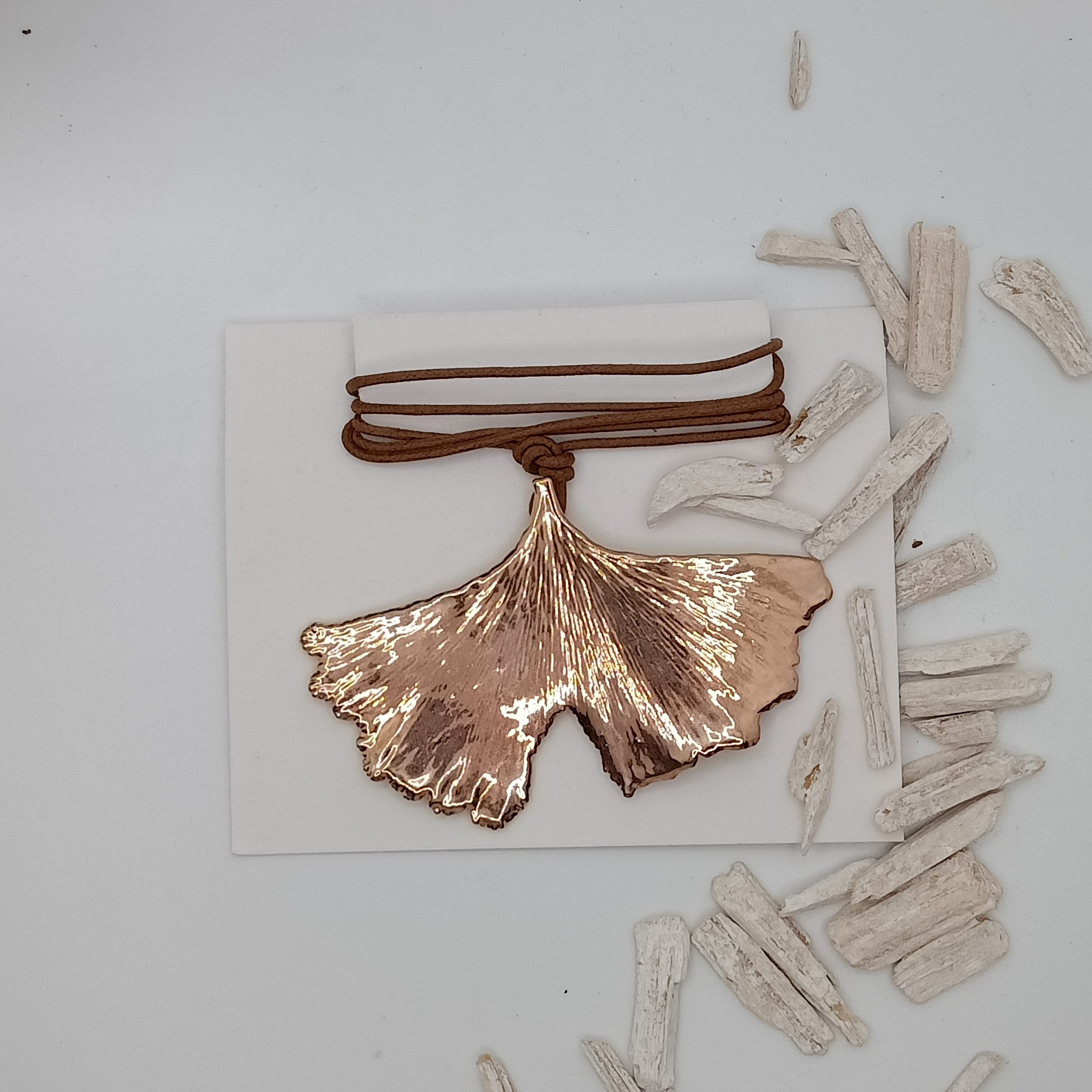 Ciondolo Foglia Ginkgo Naturale Oro Rosa - immagine 2