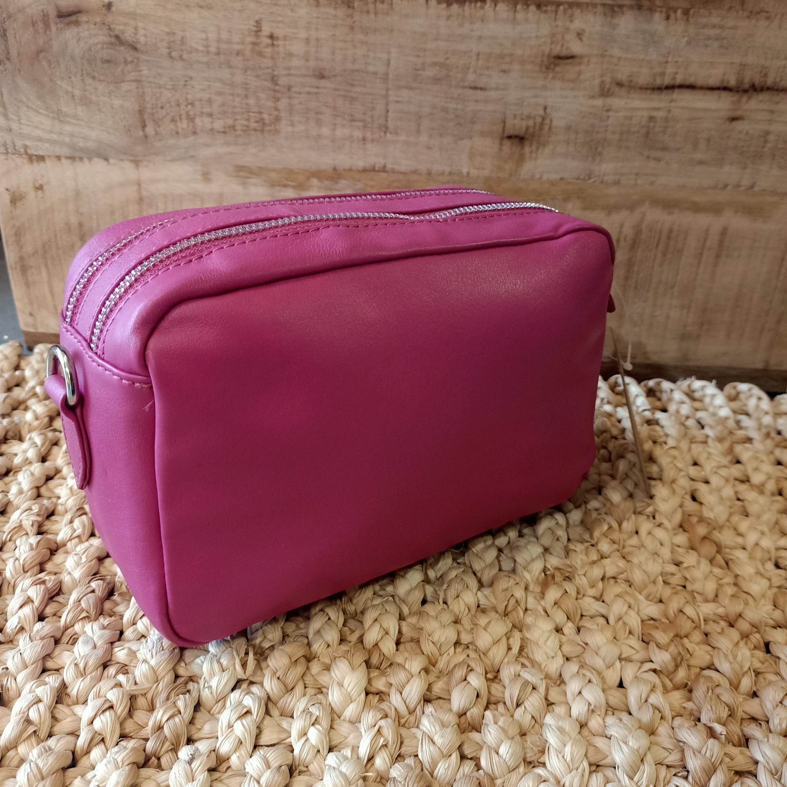 Tracolla in Pelle Fuxia